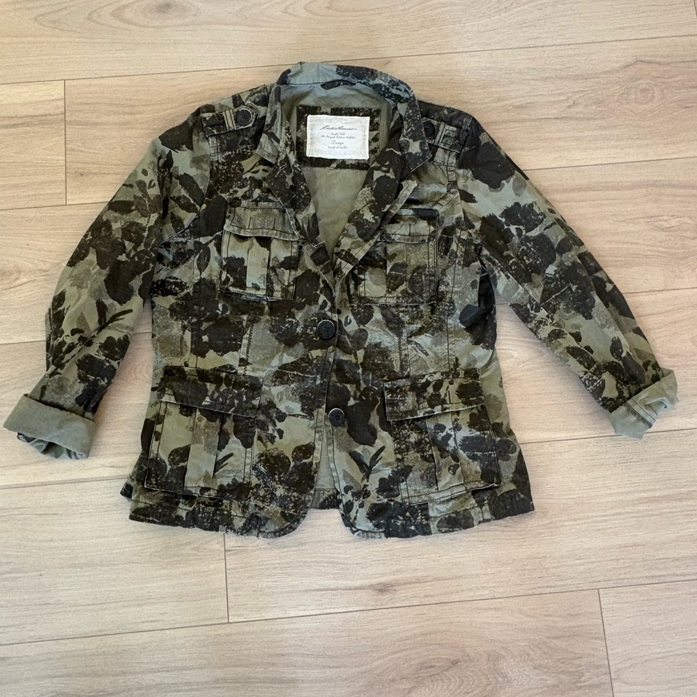 Eddie Bauer Women's Green Camouflage Utility Jacket